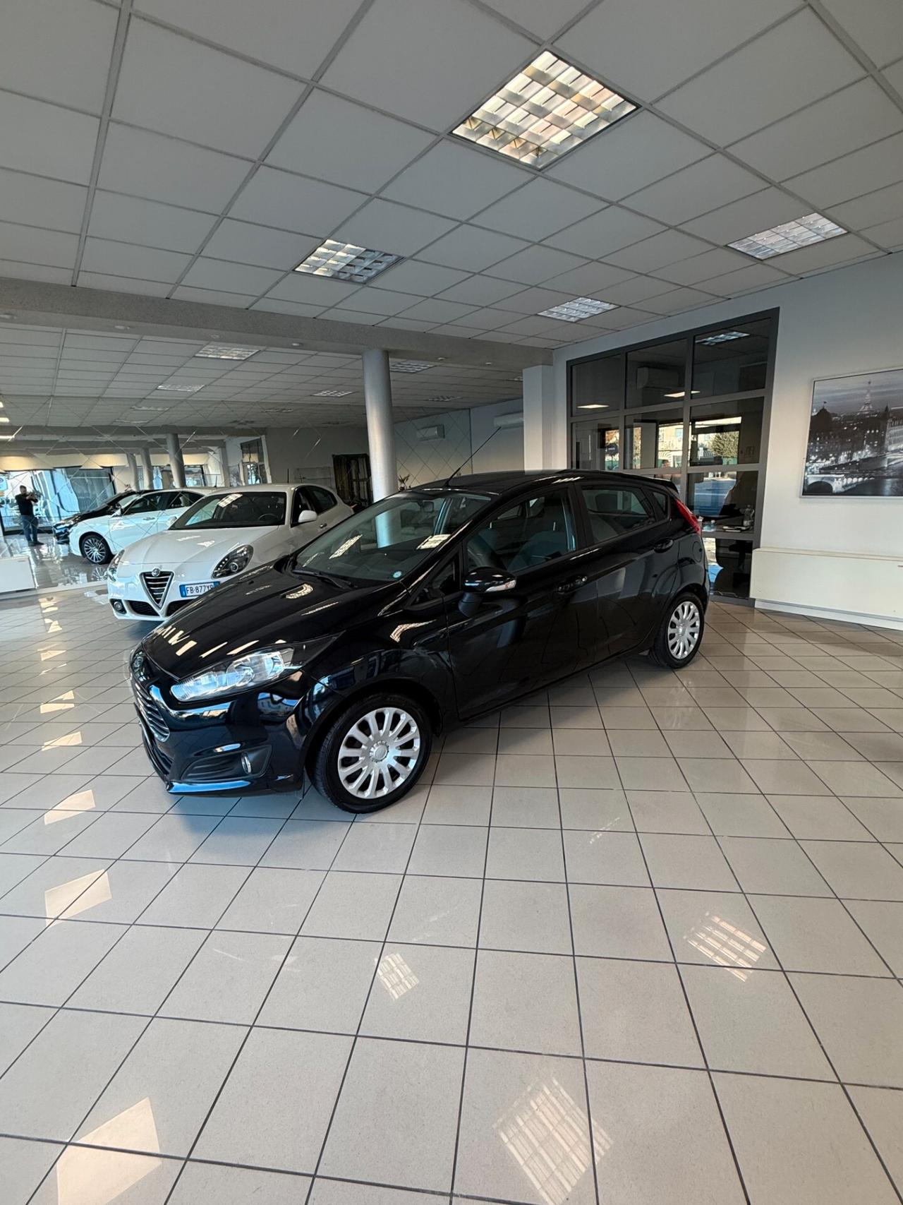 Ford Fiesta 1.5 TDCi 75CV 5 porte Black & White Edition