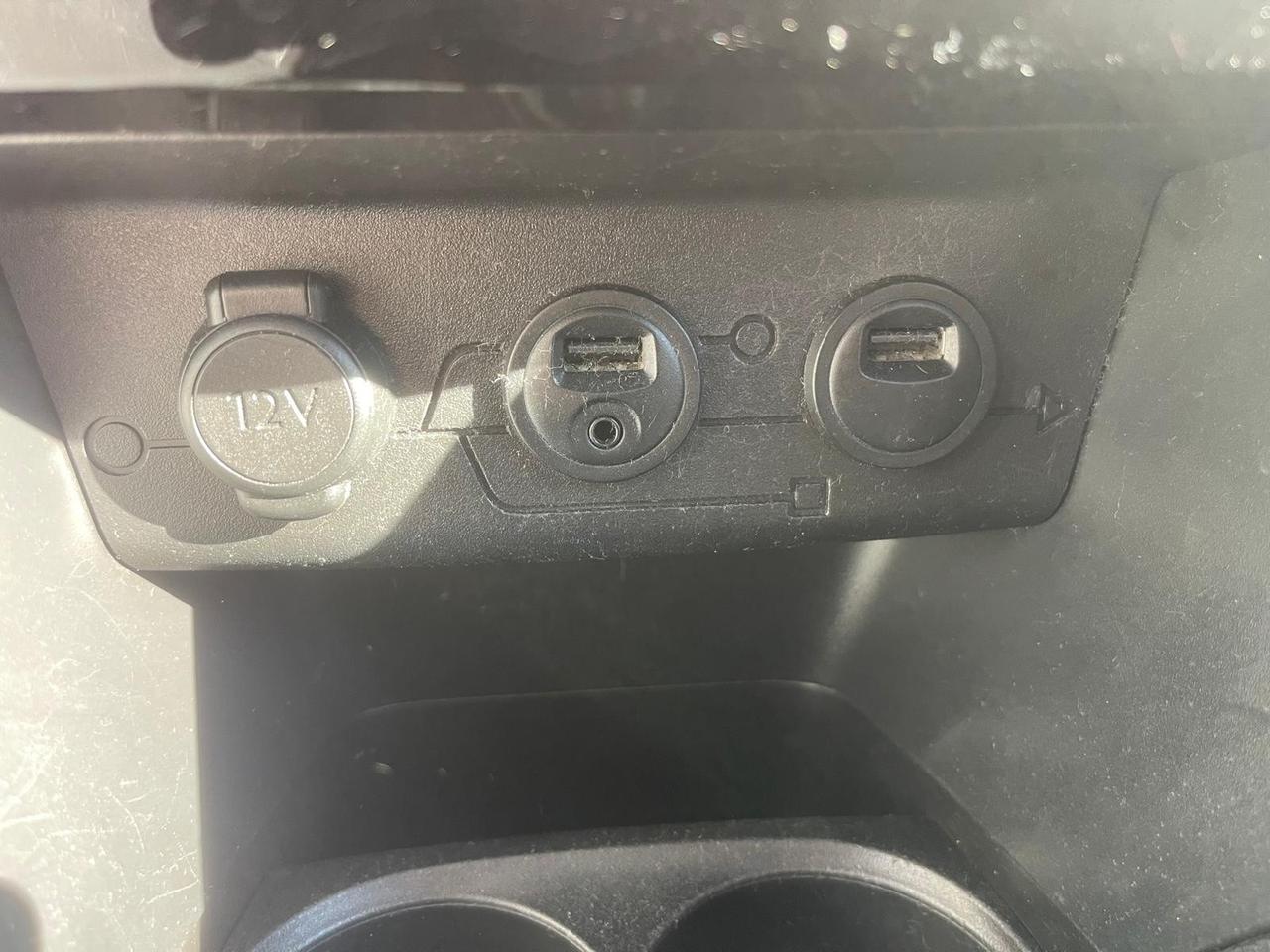 Peugeot 208 1.4 HDi 68 CV 5 porte Allure