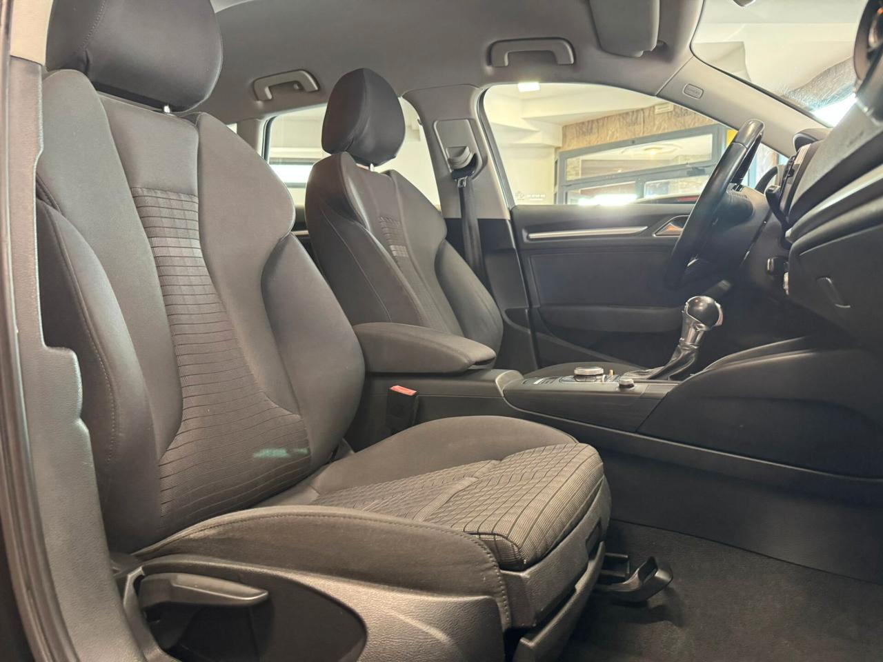 Audi A3 1.6 TDI clean diesel S tronic Business