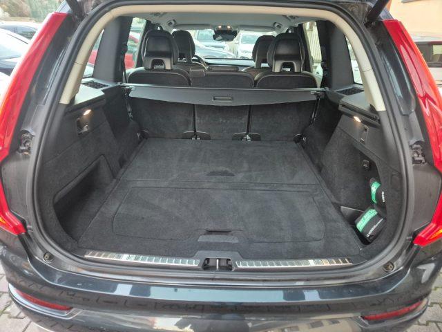 VOLVO XC90 B5 (d) AWD Geartronic Momentum Pro