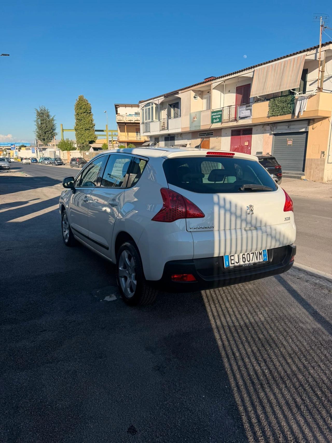 Peugeot 3008 1.6 HDi 112CV Business