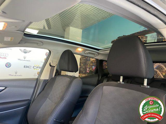 NISSAN Qashqai 1.6 dCi Xtronic N-Connecta*TETTO*NAVI