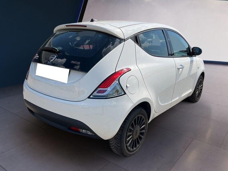 Lancia Ypsilon III 2021 1.0 hybrid Silver s&s 70cv