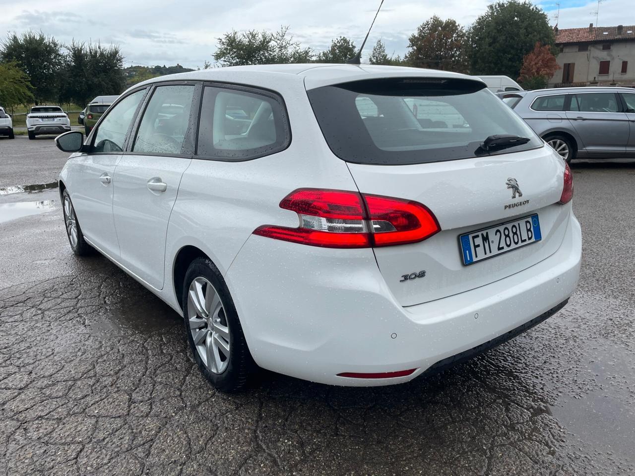 Peugeot 308 BlueHDi 100 S&S SW Business IVA ESPOSTA