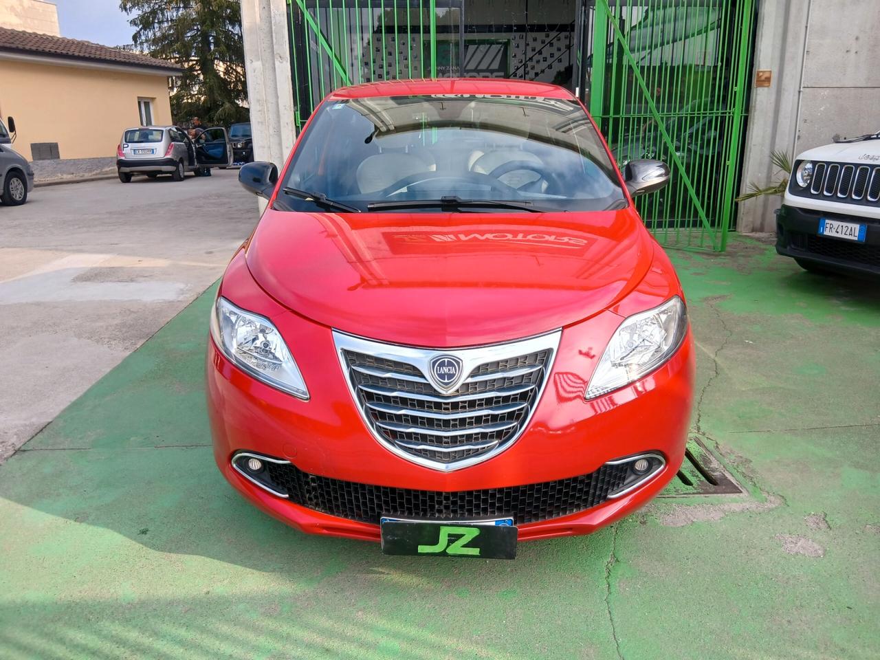 Lancia Ypsilon 1.2 69 CV 5 porte GPL Ecochic Platinum