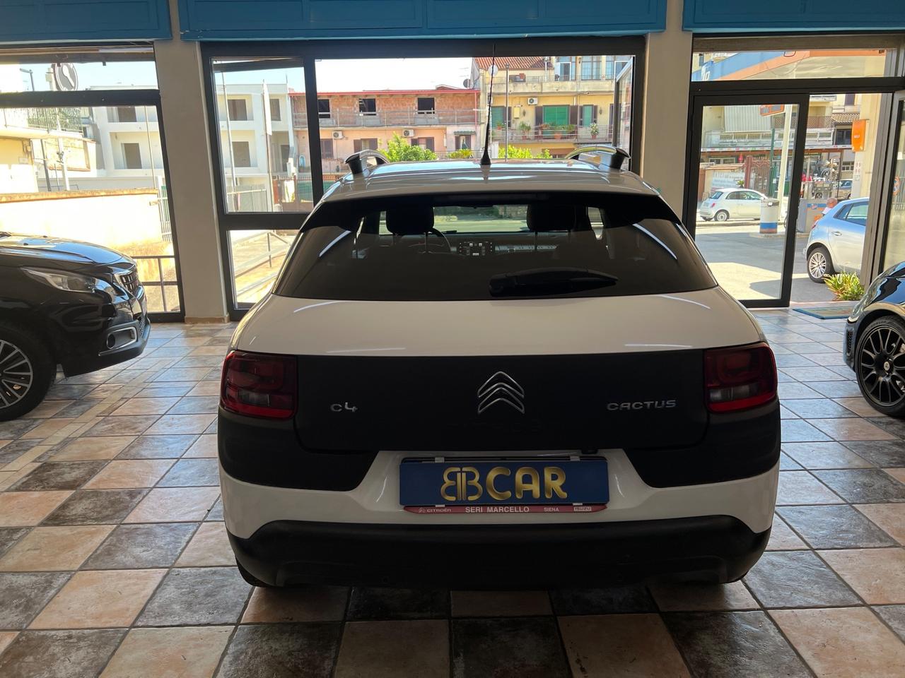 Citroen C4 Cactus PureTech 82 Shine