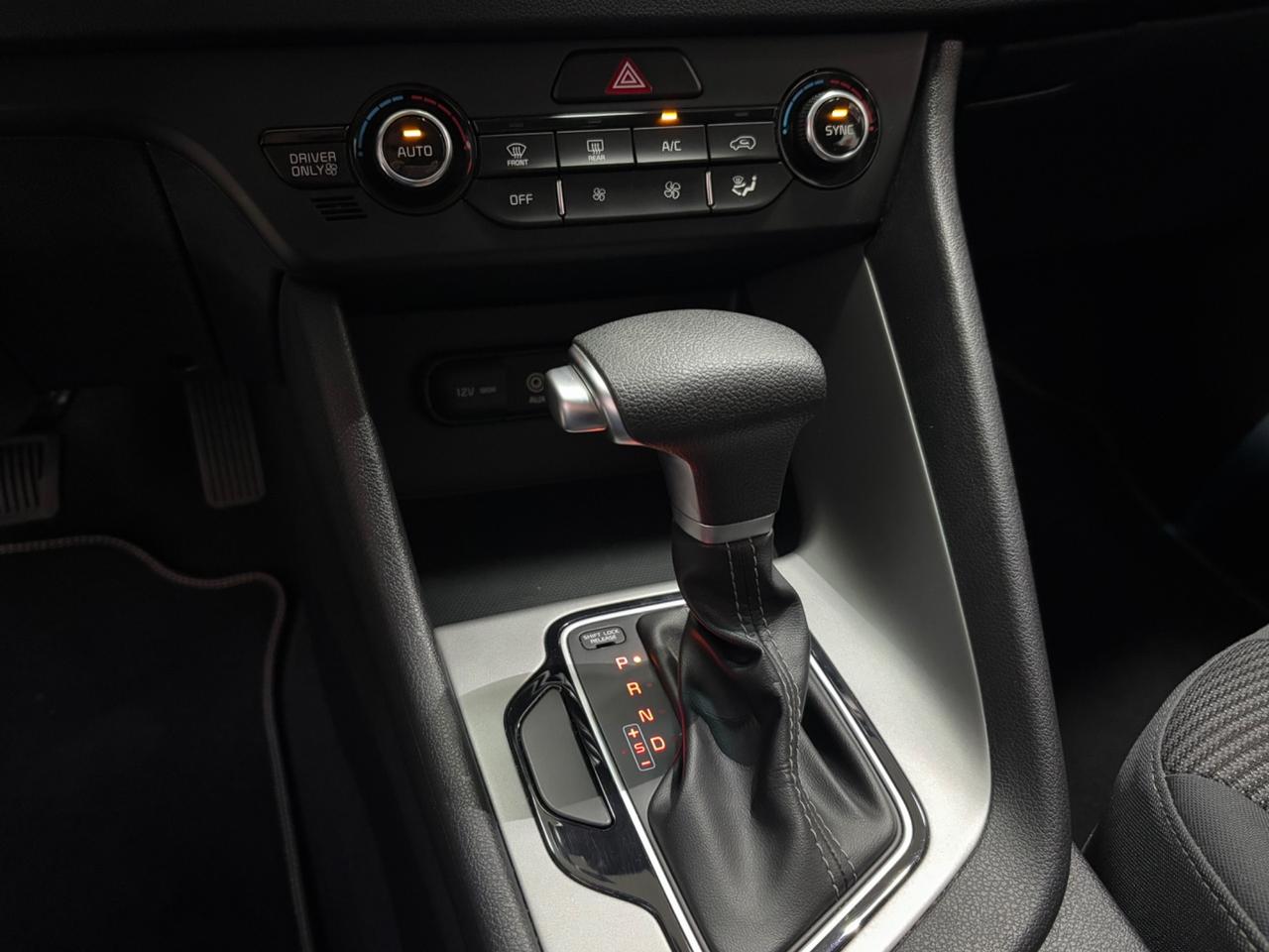 Kia Niro 1.6 GDi DCT HEV Urban