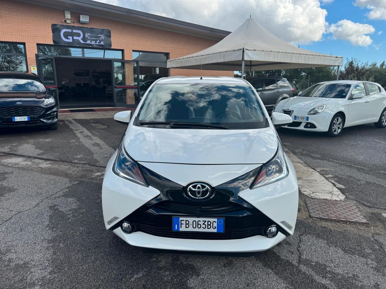 Toyota Aygo 1.0 VVT-I 69CV 5P NEOPATENT 2015