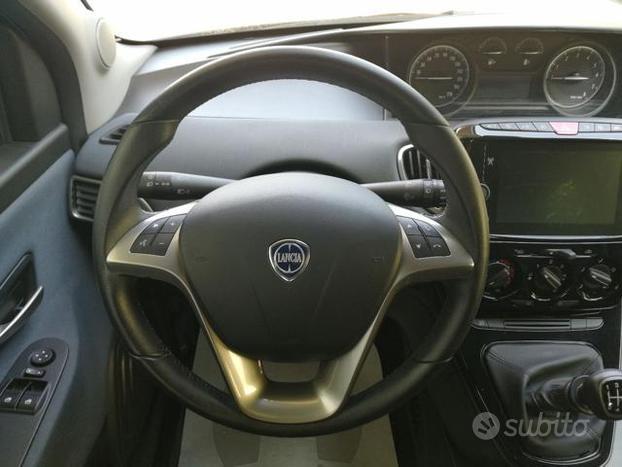 LANCIA Ypsilon 1.0 FireFly 5 porte S&S Hybrid Ec
