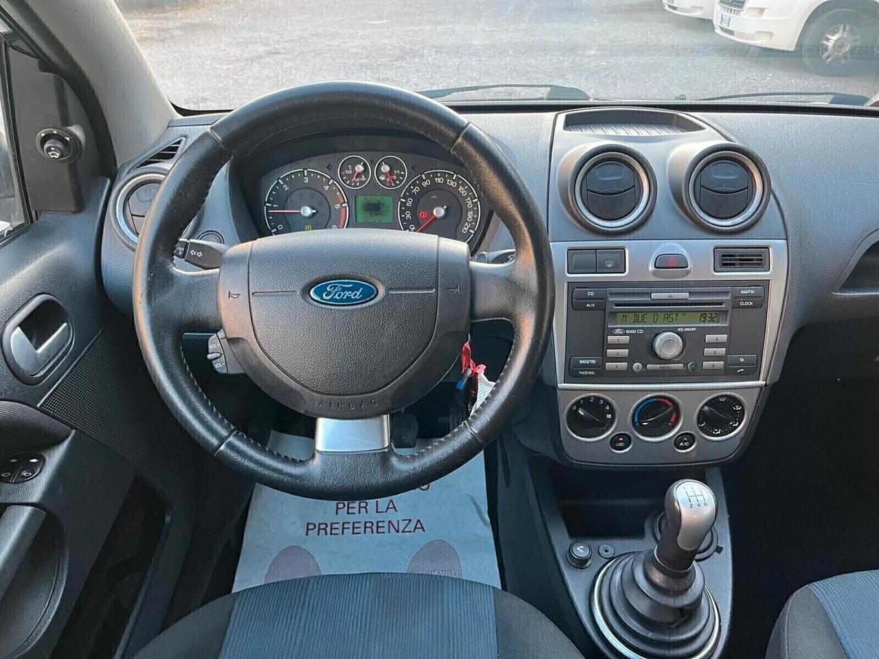 Ford Fiesta Titanium 1.4 TDCi 70Cv 12 MESI DI GARANZIA