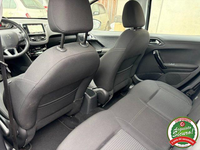 PEUGEOT 208 1° serie PureTech 82 5 porte Allure