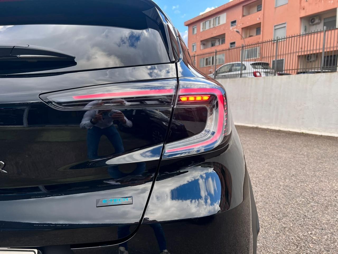 Renault Captur Full Hybrid E-Tech series 160 CV Esprit Alpine