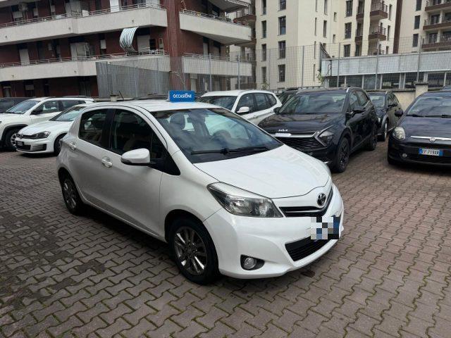TOYOTA Yaris 1.3 5 porte Lounge