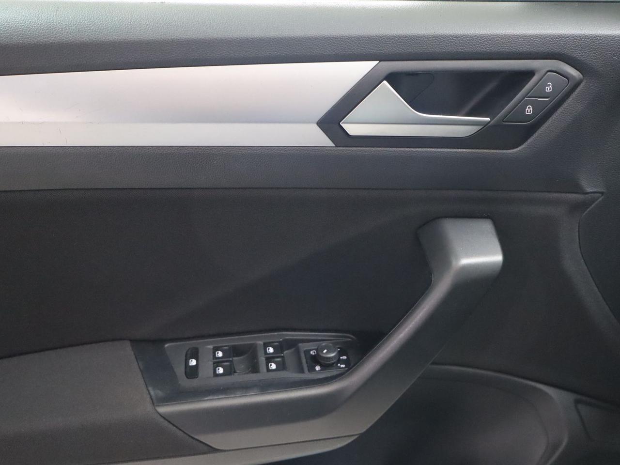 Volkswagen T-Roc Life 1.5 TSI #10674