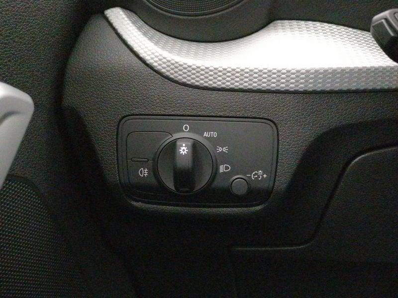 Audi Q2 35 1.5 tfsi Admired