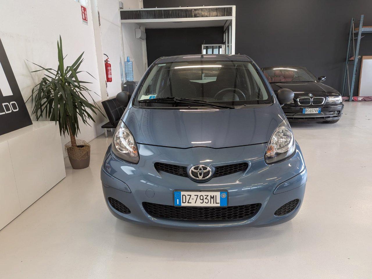 Toyota Aygo 5 Porte Aygo 5p 1.0 Sol FL