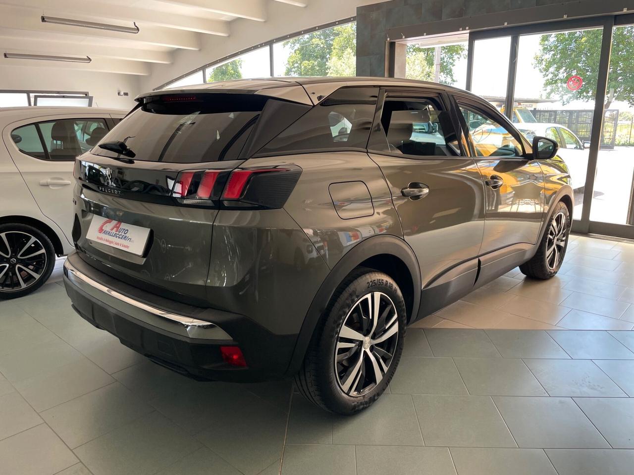 Peugeot 3008 BlueHDi 120 S&S Business
