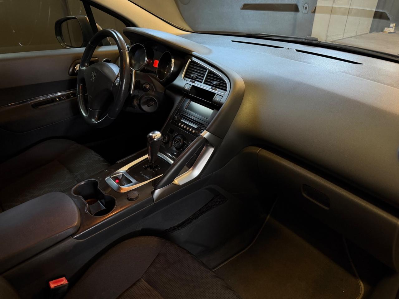Peugeot 3008 1.6 HDi 110CV - CAMBIO AUTOMATICO