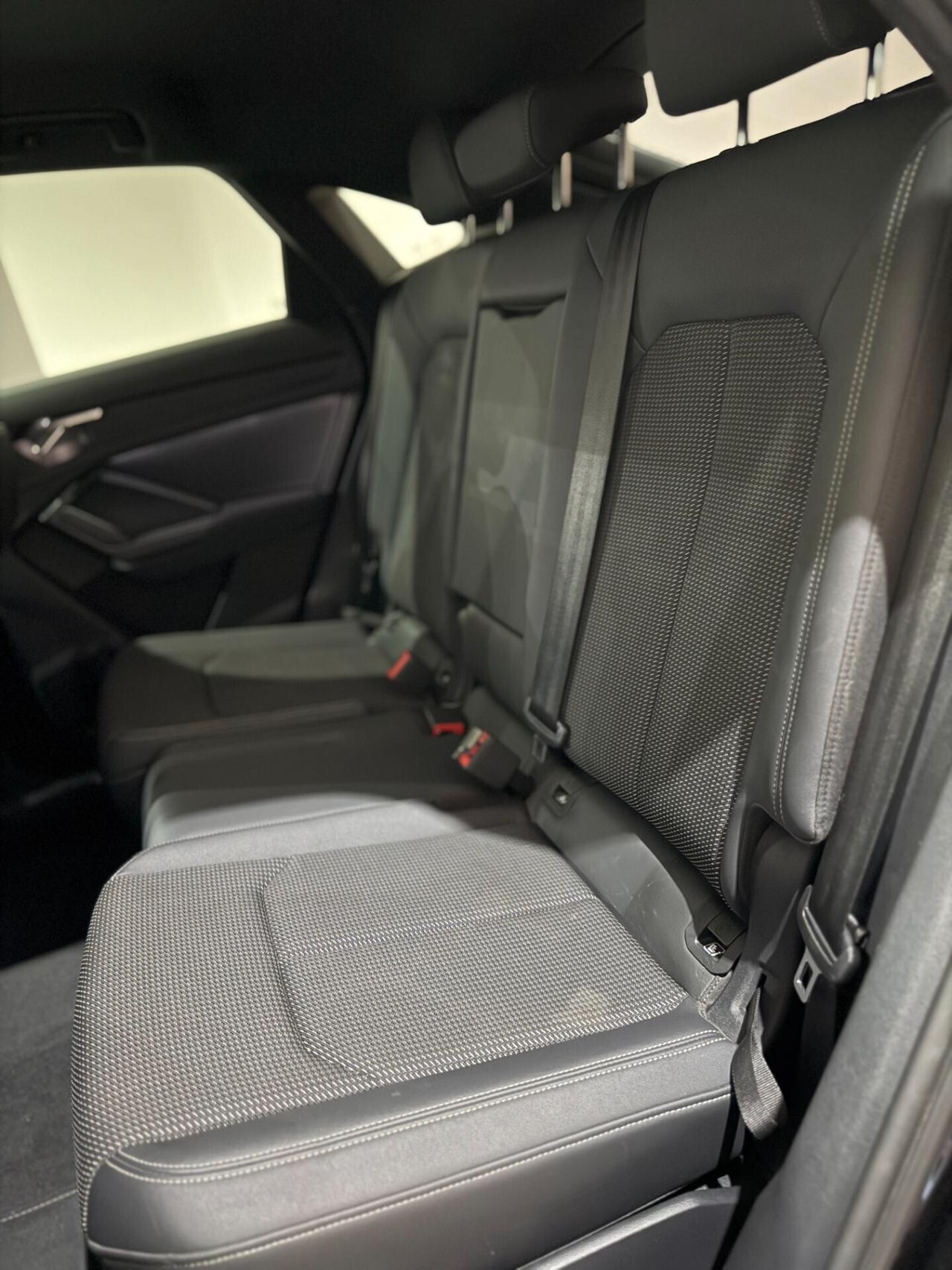 Audi Q3 35 TFSI S tronic line edition