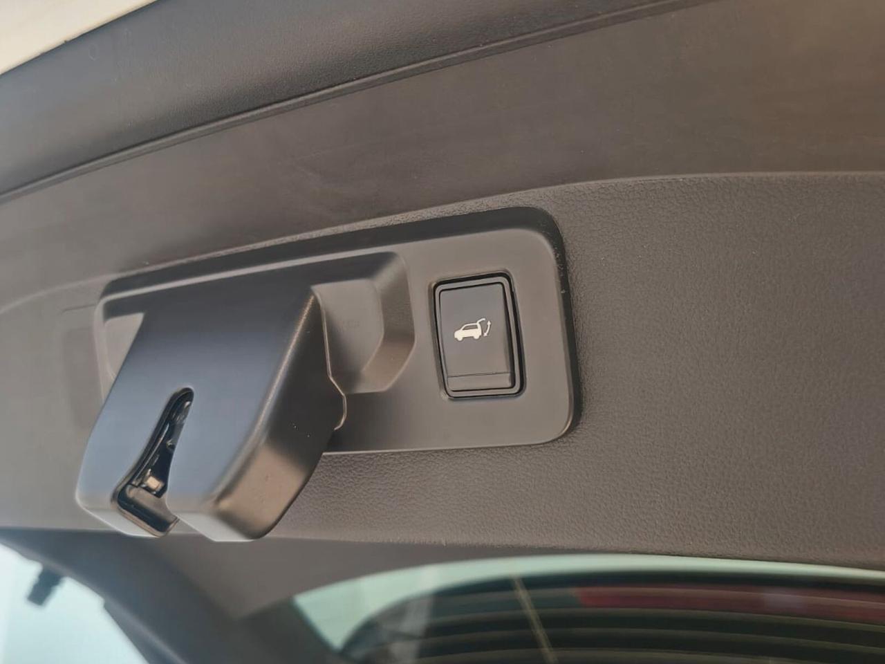 Renault Austral Full Hybrid E-Tech 200 CV Iconic
