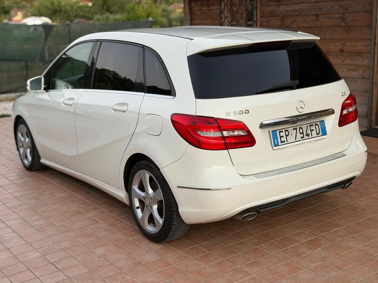 Mercedes-benz B 200 CDI BlueEFFICIENCY Executive