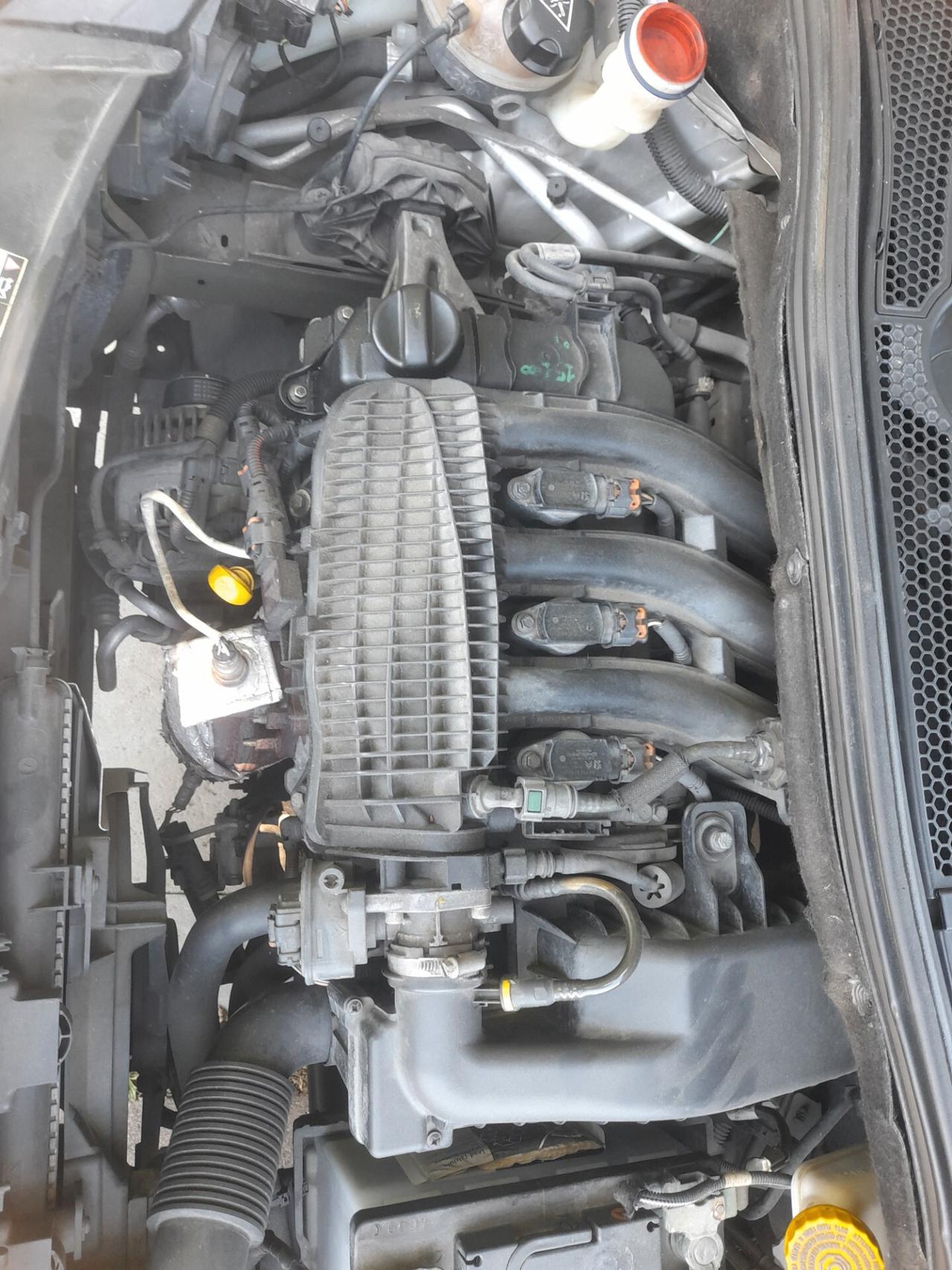 Peugeot 208 1.0 VTi 68 CV 5 porte