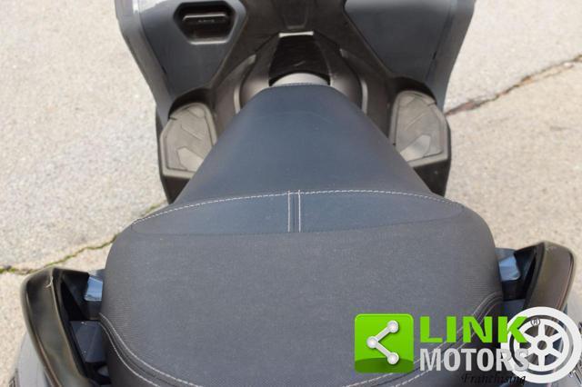 YAMAHA Tricity 300 ABS GARANZIA CASA MADRE!