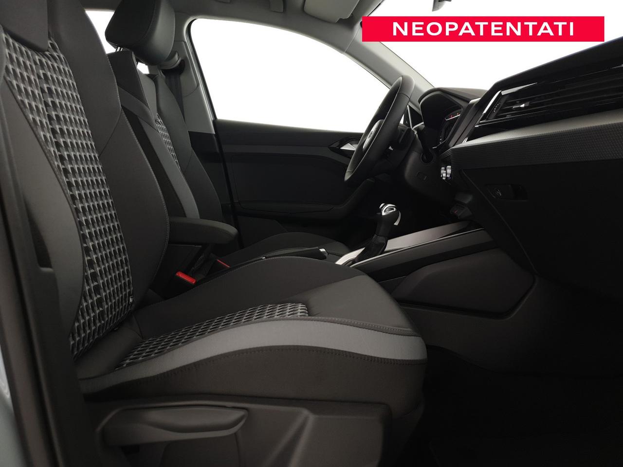 Allstreet 30TFSI 116CV S tronic Identity Contrast