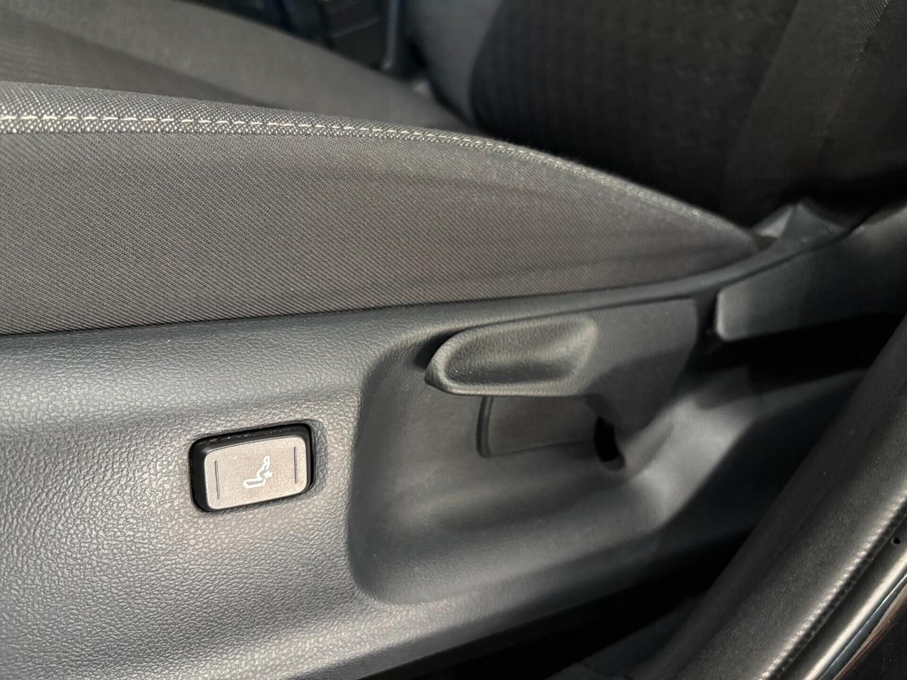 Toyota Yaris 1.5 Full Hybrid 116cv Business ITALIANA