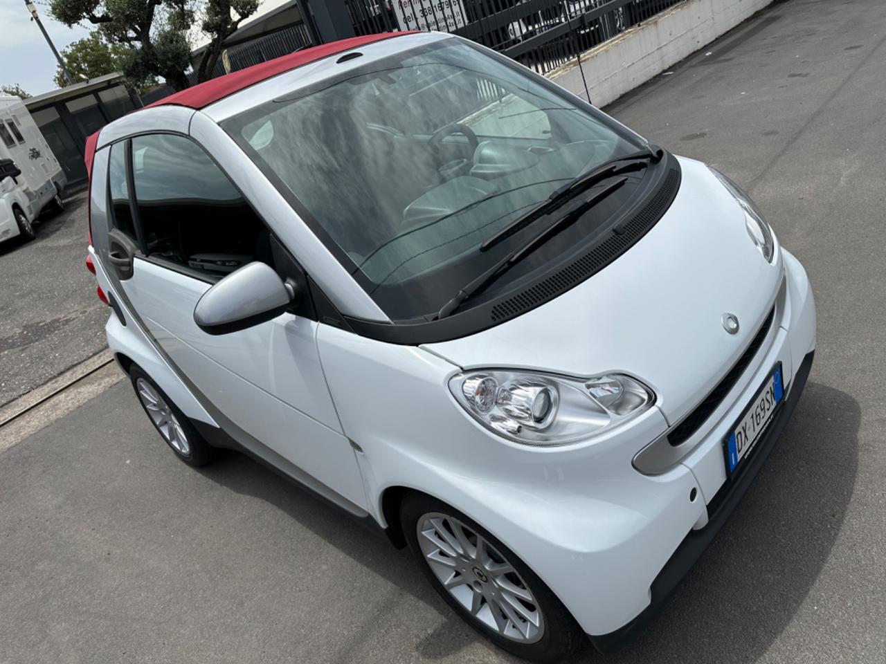 Smart ForTwo 1000 52 kW MHD cabrio passion