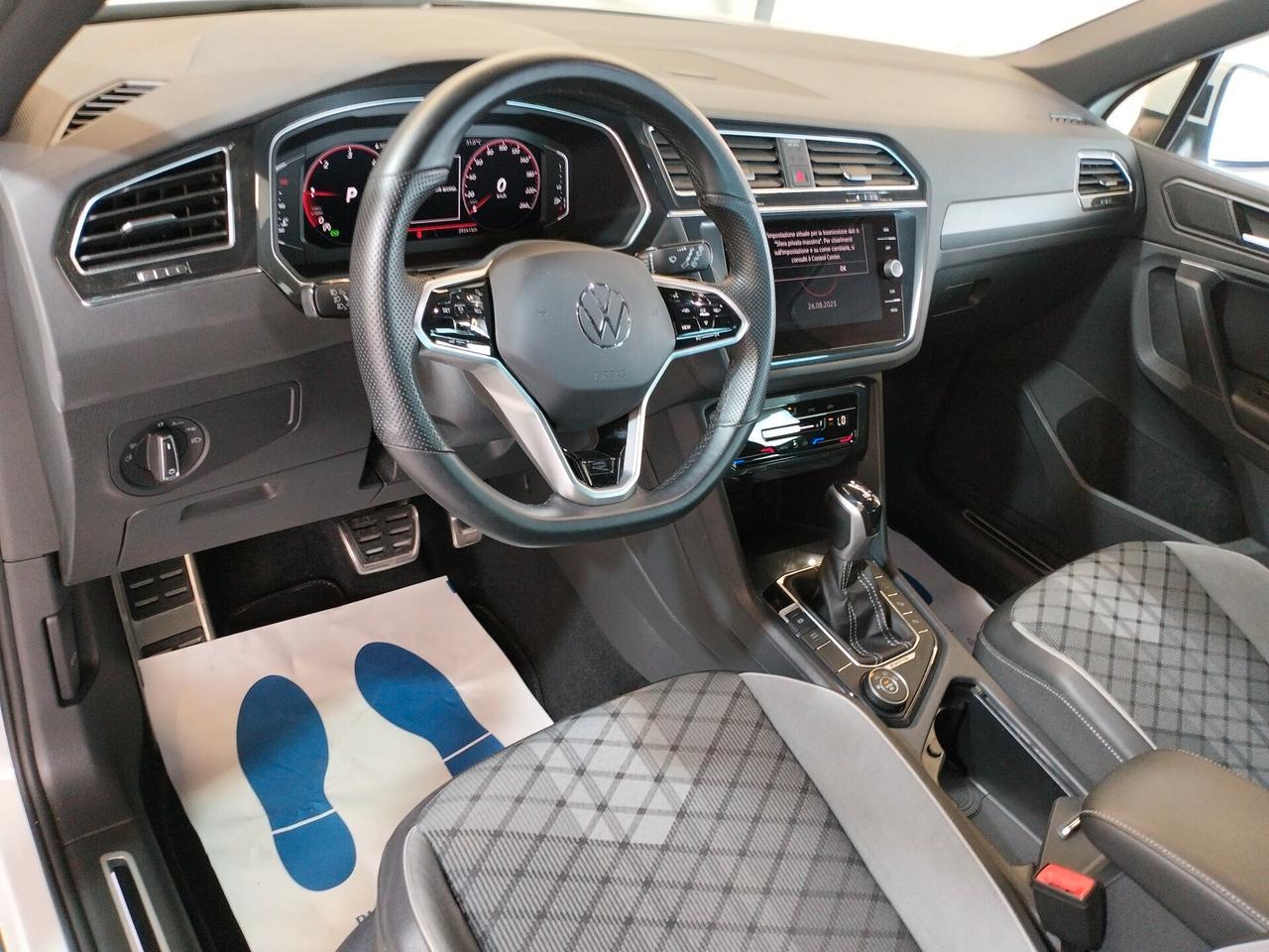 Volkswagen Tiguan 2.0 tdi R-Line 4motion 150cv dsg