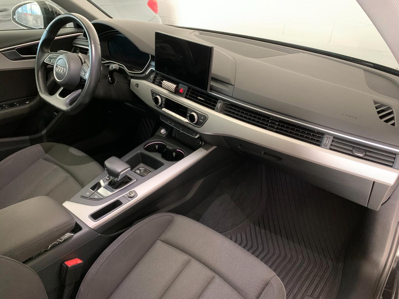 Audi A4 Avant 35 TDI/163 CV S tronic line edition