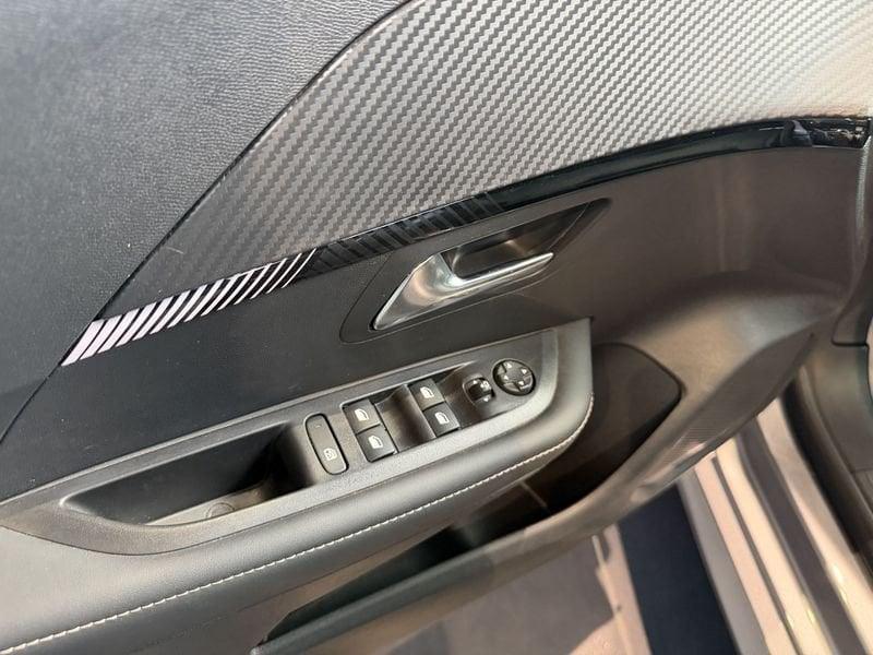Peugeot 208 Allure PureTech 100 S/S