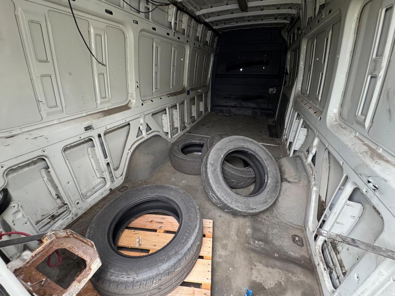 VOLKSWAGEN CRAFTER 163 CV CV PL Furgone