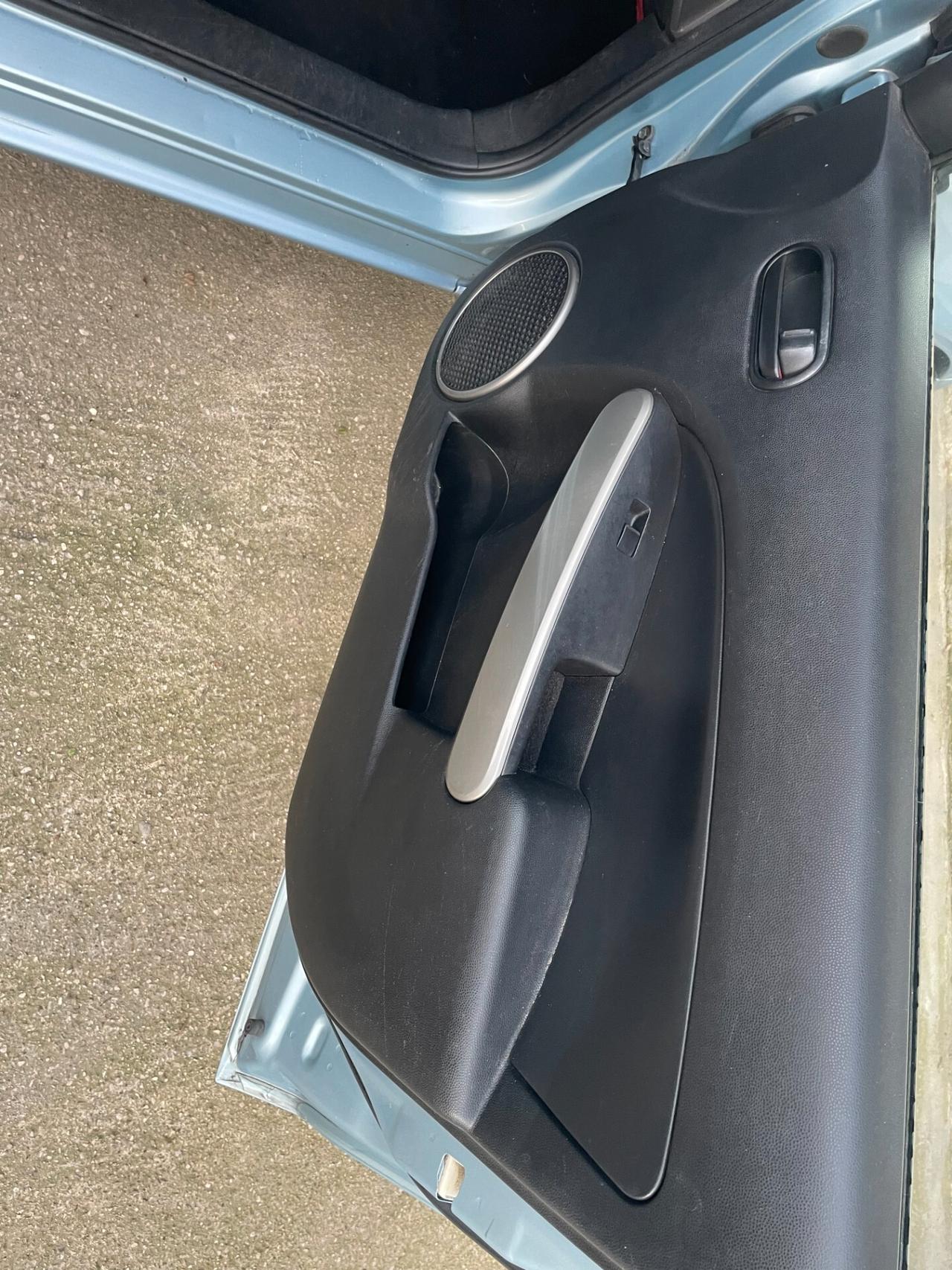 Mazda 2 1.3 5p. Fun FULL NEOPATENTATI TAGLIANDATA