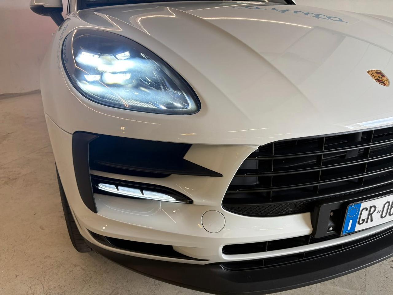 Porsche Macan 2.0 245cv pdk