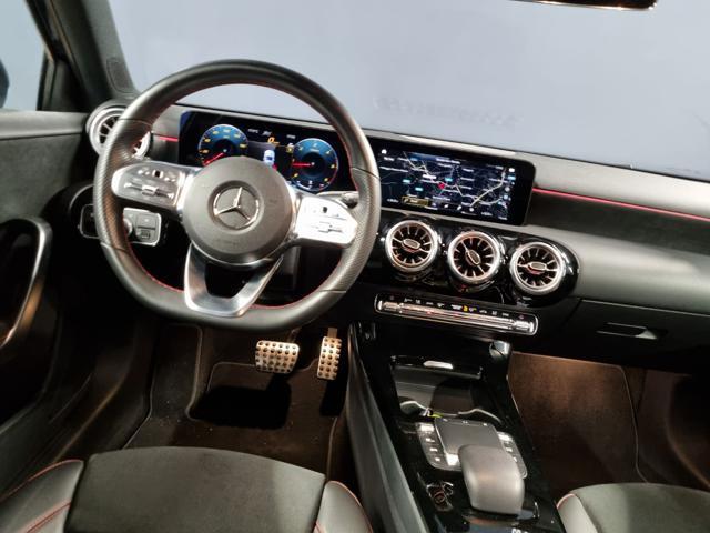 MERCEDES-BENZ A 180 d Automatic Premium