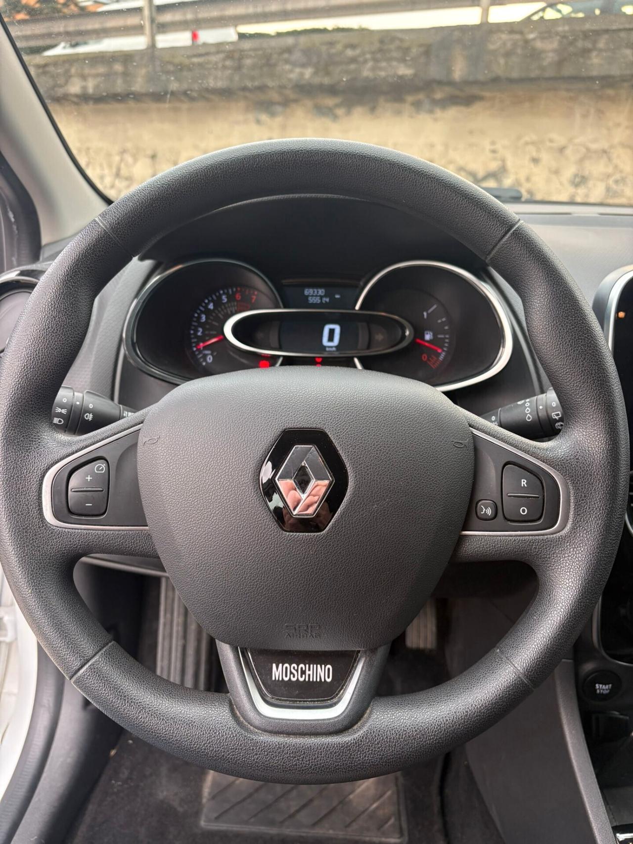 Renault Clio TCe 12V 75 CV 5 porte Moschino Life