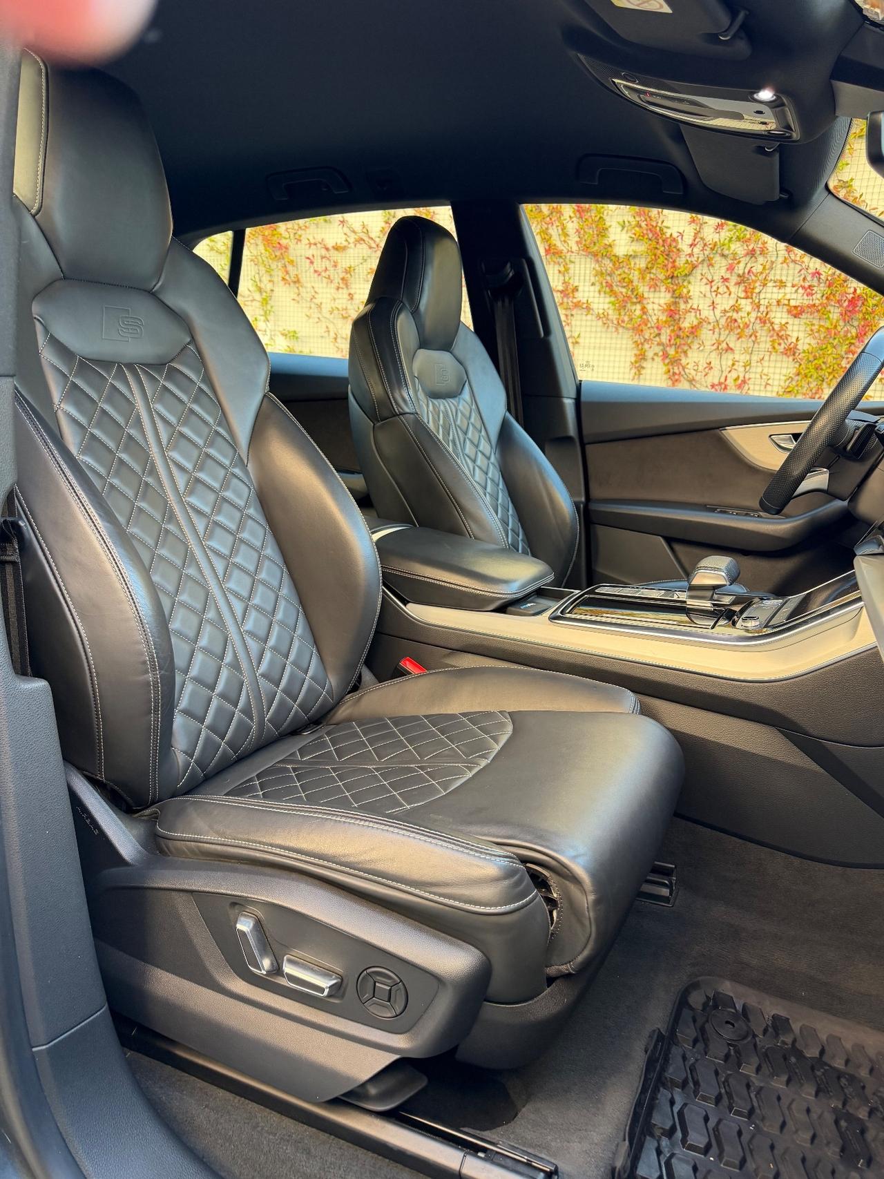 Audi Q8 50 TDI 286 CV quattro tiptronic Sport