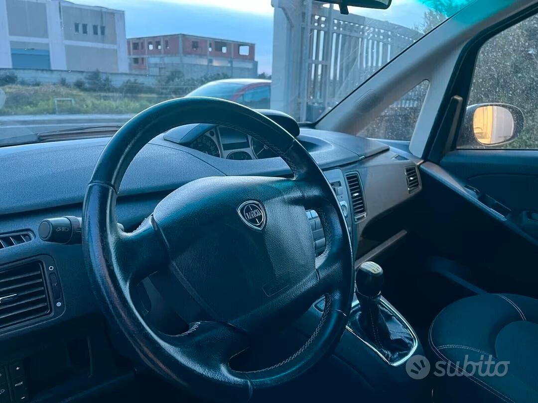 Lancia MUSA 1.3 Mjt 95 CV Diva 2012