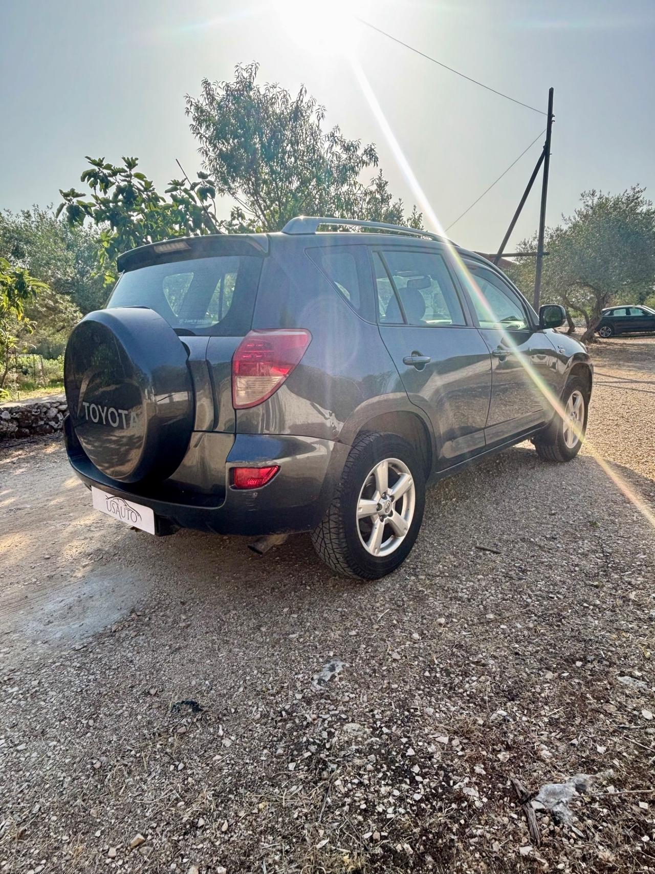 Toyota RAV 4 RAV4 2.2 D-4D 136 CV DPF Luxury