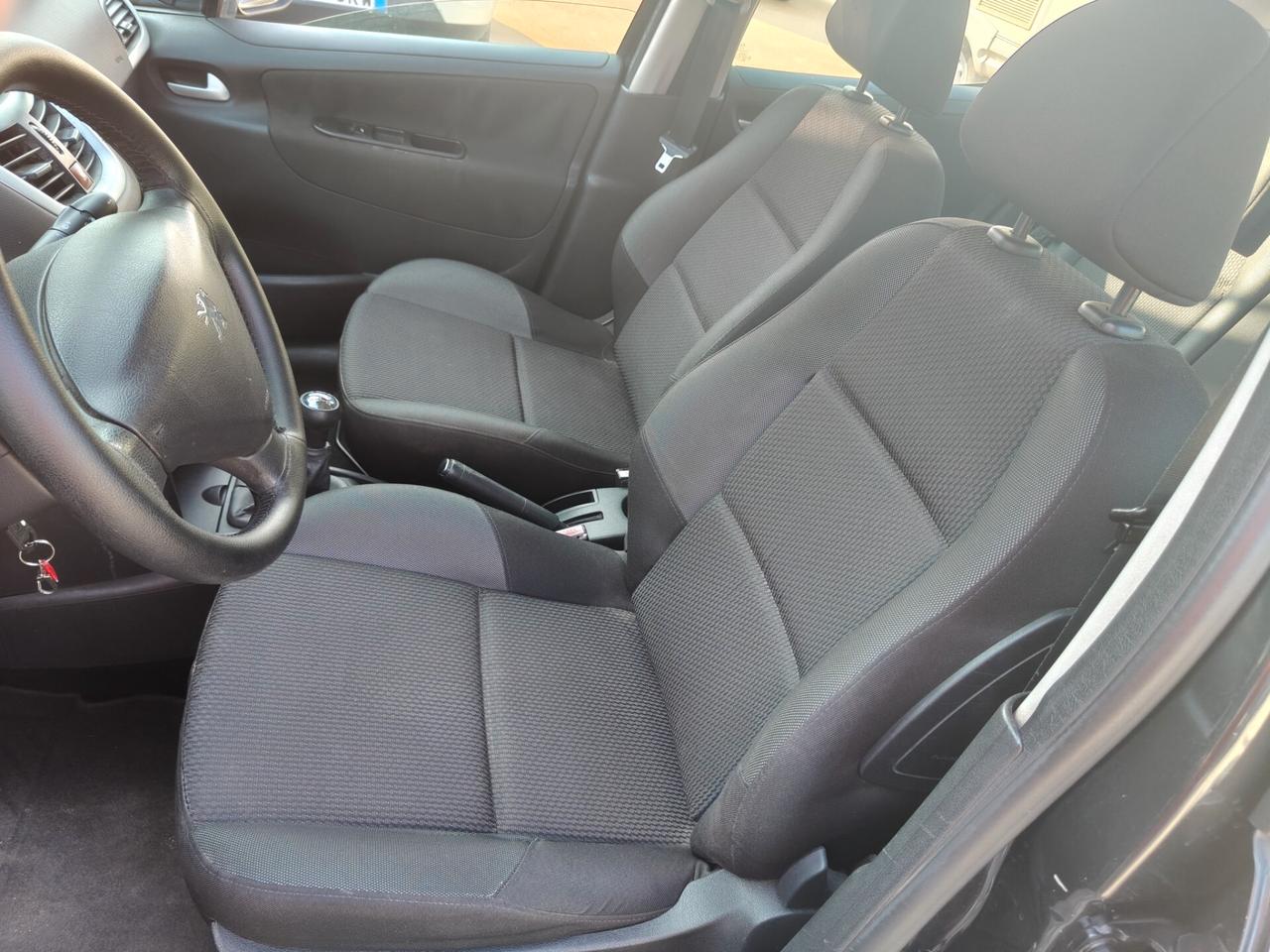 Peugeot 207 1.4 8v 5p. ECOENERGY GPL