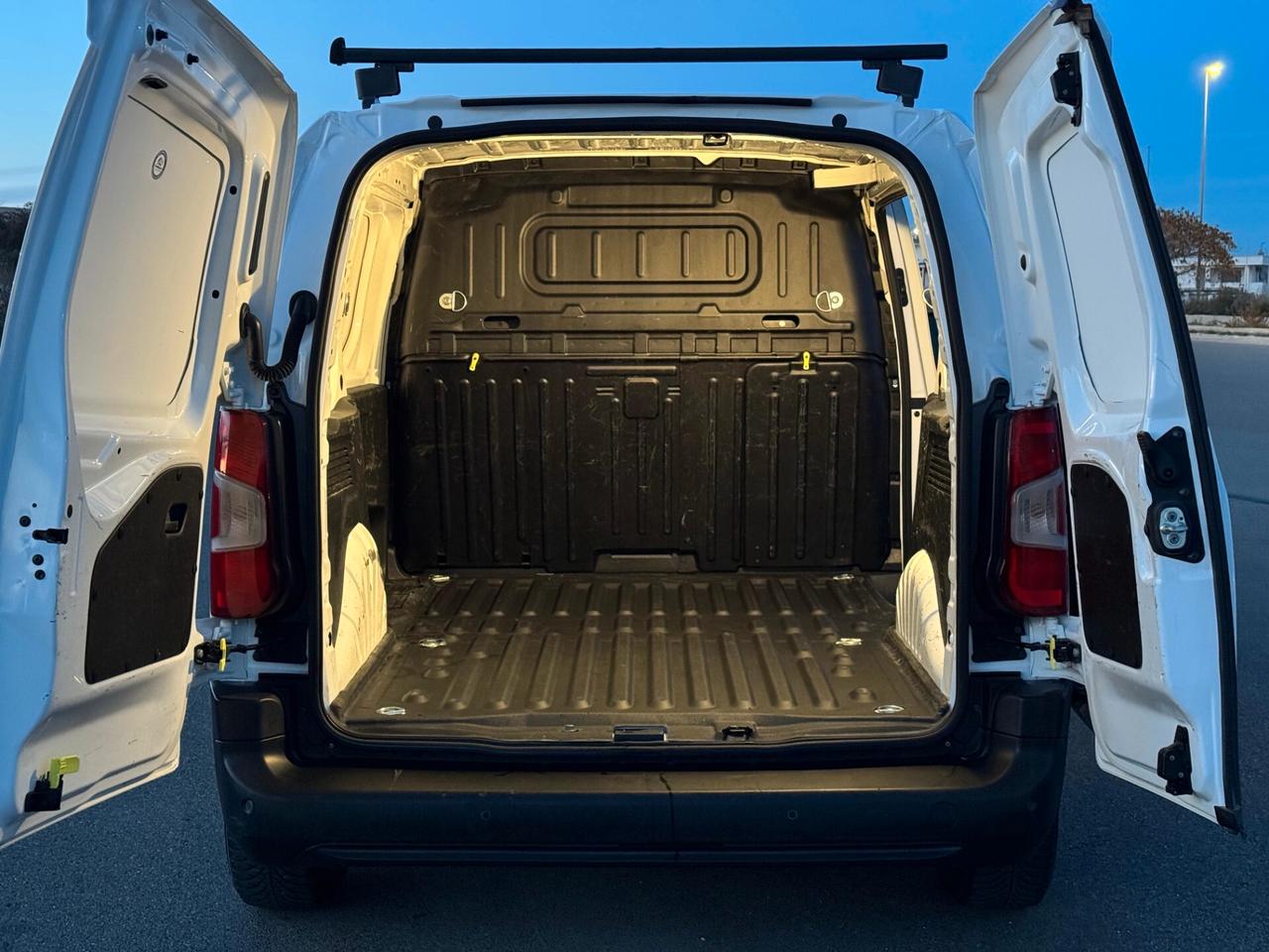 Peugeot Partner 1.5 BlueHDi 100 cv S&S L1 Furgone Pro