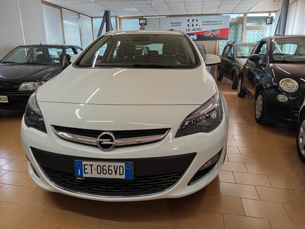 Opel Astra 1.7 CDTI 110CV, 161 Mila chilometri ok neopatentati