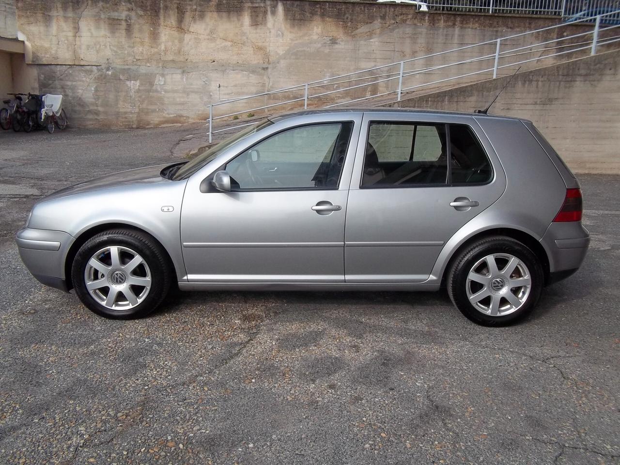 Volkswagen Golf IV Highline 1.6 5p 105cv Uniproprietario Euro 4