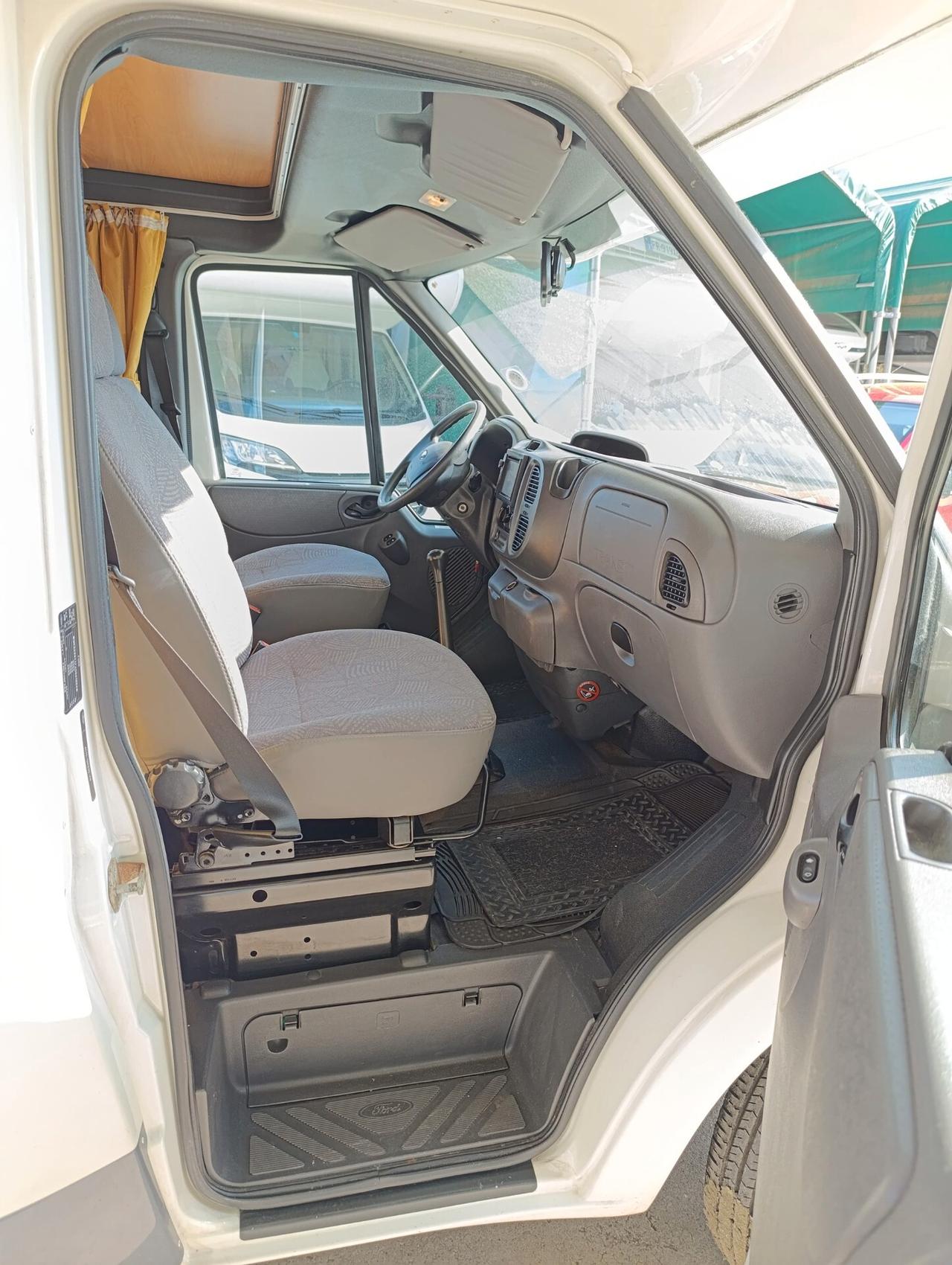 Ford TRANSIT CHALLENGER GENESIS 47