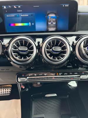 Mercedes-Benz A 180 Automatic AMG Line Advanced Plus LED-NAVI-18"