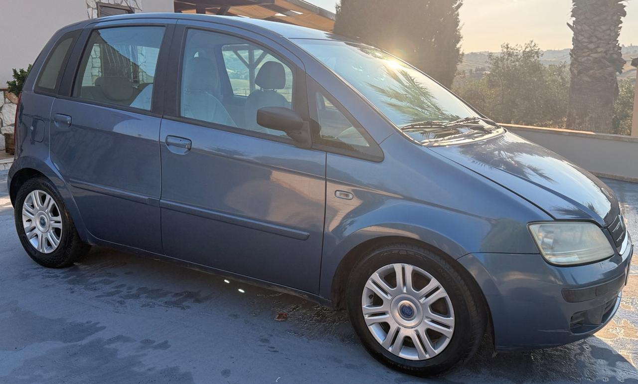 Fiat Idea 1.9 Multijet Emotion