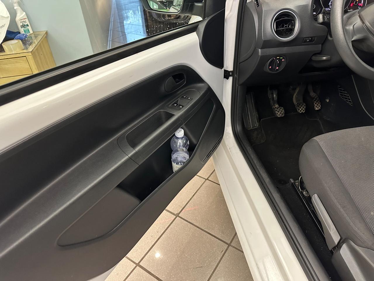 Volkswagen up 1.0 MPI 5p. Business Trendline,,
