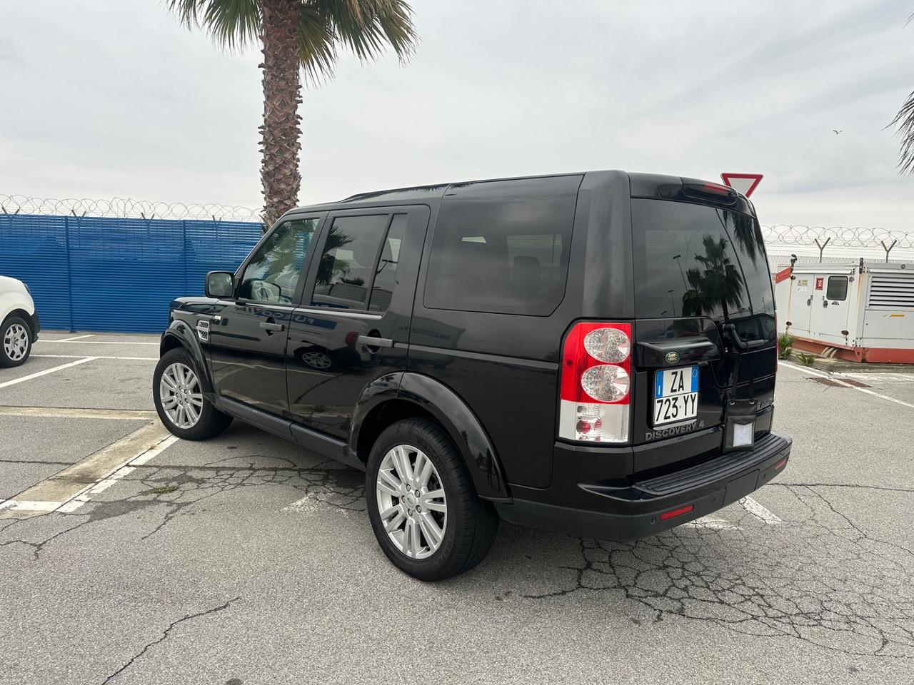 Land Rover Discovery 4 3.0 TDV6 HSE